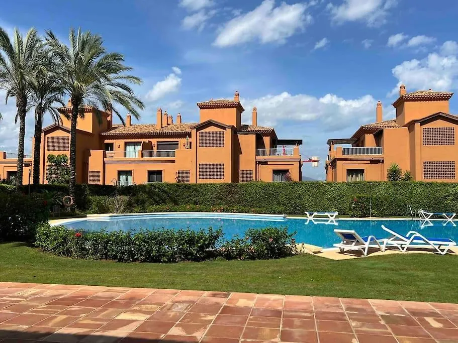 Apartment 3 Bedroom In A Gorgeous Complex Estepona