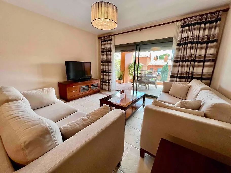 3 Bedroom In A Gorgeous Complex Estepona 0*,
